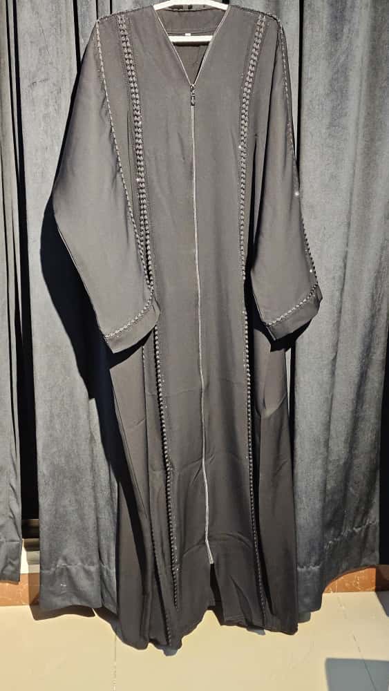 Saudi Abaya